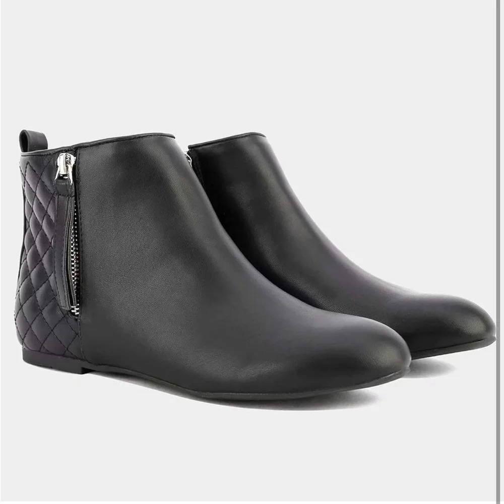 MaxMuxun Ankle Boots Flat Low Heel Booties W/Side Zipper Black PU Size 6.5 / 499